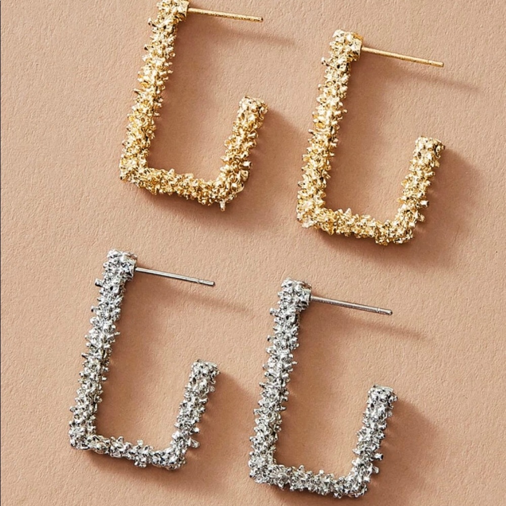 ✨2 Pairs Textured Hoops✨ - Picture 2 of 4